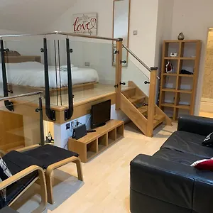  Apartment Stunning 1-bed In